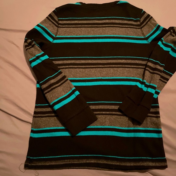Boys Urban Pipeline size L long sleeve shirt. Black, teal and gray. - Picture 2 of 2